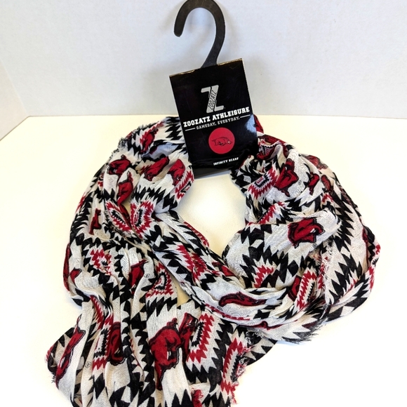 Arkansas Razorbacks Infinity Scarf Zoozats Athleisure Football - Picture 4 of 5